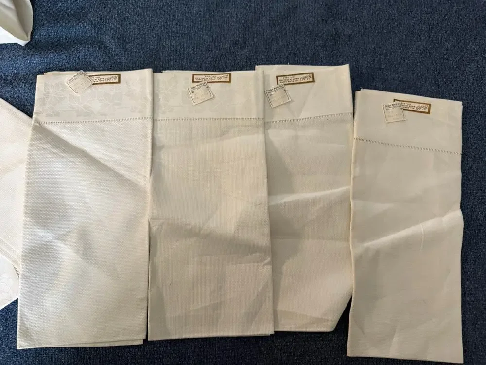 VTG Set Of 4 Pure Irish Linen Double Floral Trim Patterned Napkins 21x21 Ireland